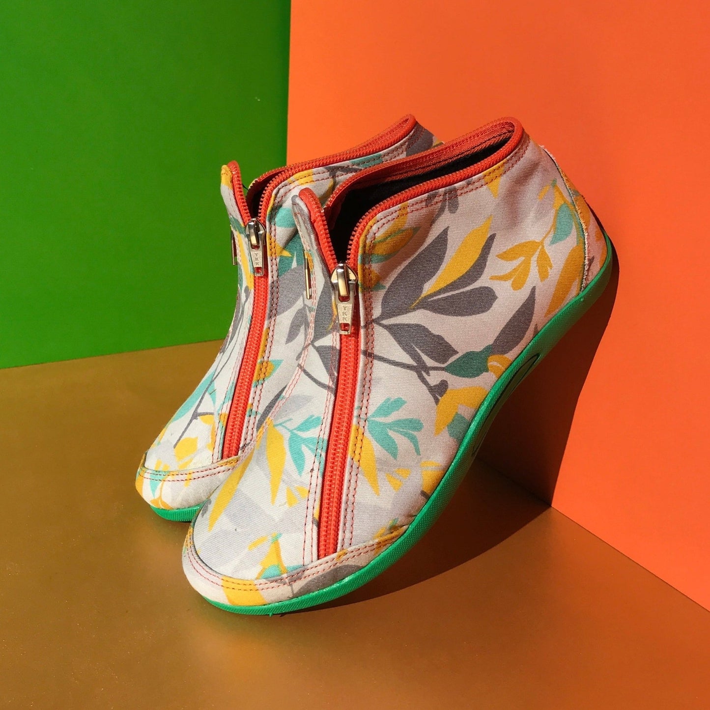 Pétalo Gris | Botita con cremalleras - Flux Concept Store