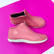 Cargar imagen en el visor de la galería, Moka Pink | Botita con cremalleras - Flux Concept Store
