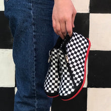 Cargar imagen en el visor de la galería, Rally | Botita con cremalleras - Flux Concept Store
